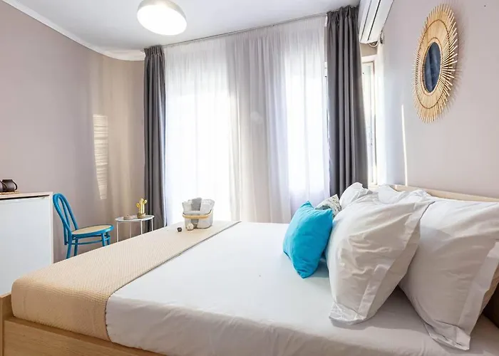 21 - Central, Access